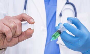 Switching from intravenous to oral or subcutaneous cancer treatment: a sustainable approach? 