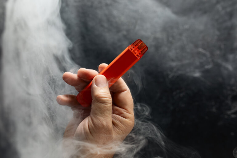 What should oncologists know about e cigarettes