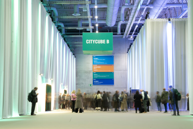 ESMO25_Delegates_Inside_5